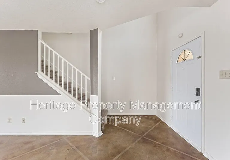 8038 Cantura Mls — Photo 3