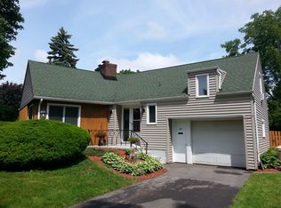 30 Penarrow Rd, Rochester, NY 14618