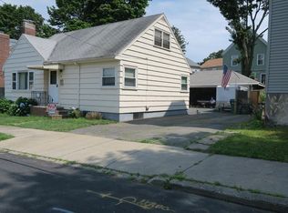 21 Seymour Ave, Lynn, MA 01902