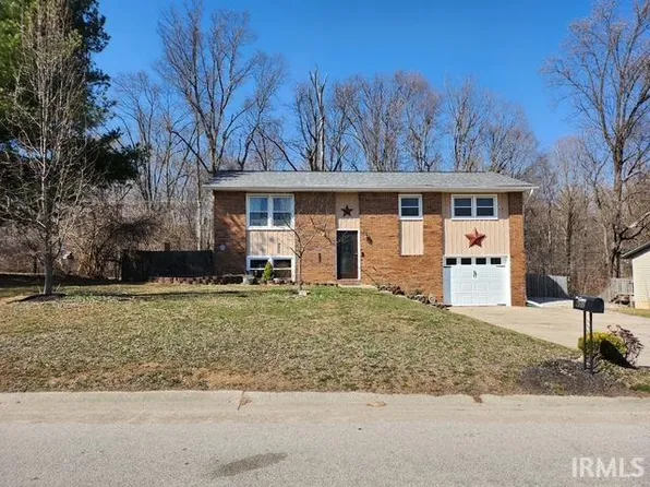 601 N Chandler Dr, Ellettsville, IN 47429