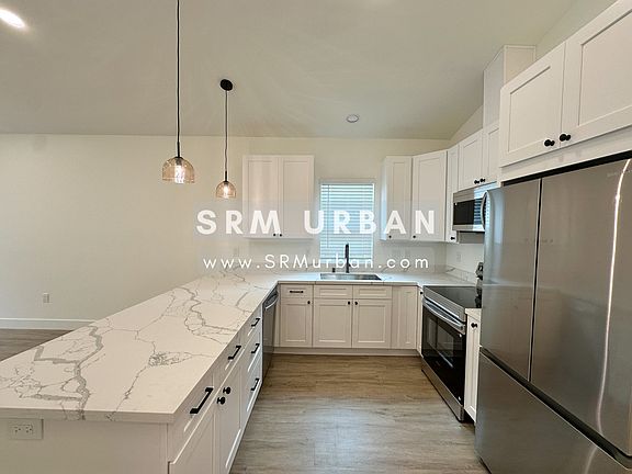 3rd image of 4167 Central Ave #3