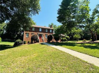 113 Royal Rd, Jamestown, NC 27282