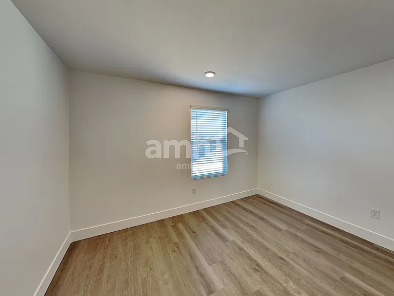 7426 S Keller Ln — Photo 21