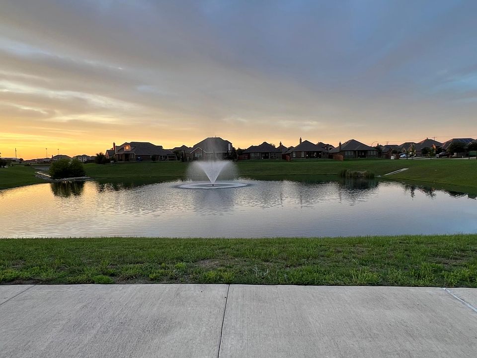 1st image of 9633 Cypress Lake Dr
