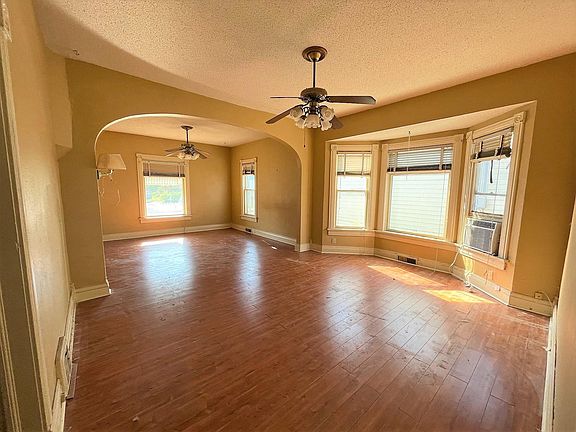 4th image of 707 Broadway Ave