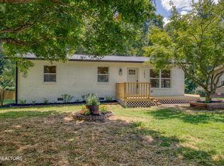 1831 Outer Dr, Lenoir City, TN 37771
