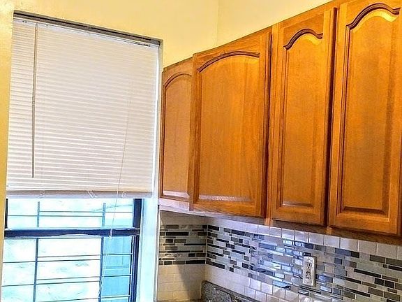 4th image of 1867 A C Powell Blvd APT 5E