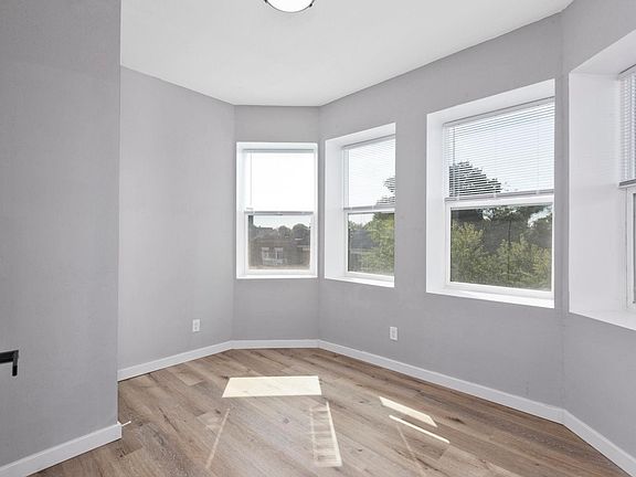 4th image of 5931 Maple Ave #3E