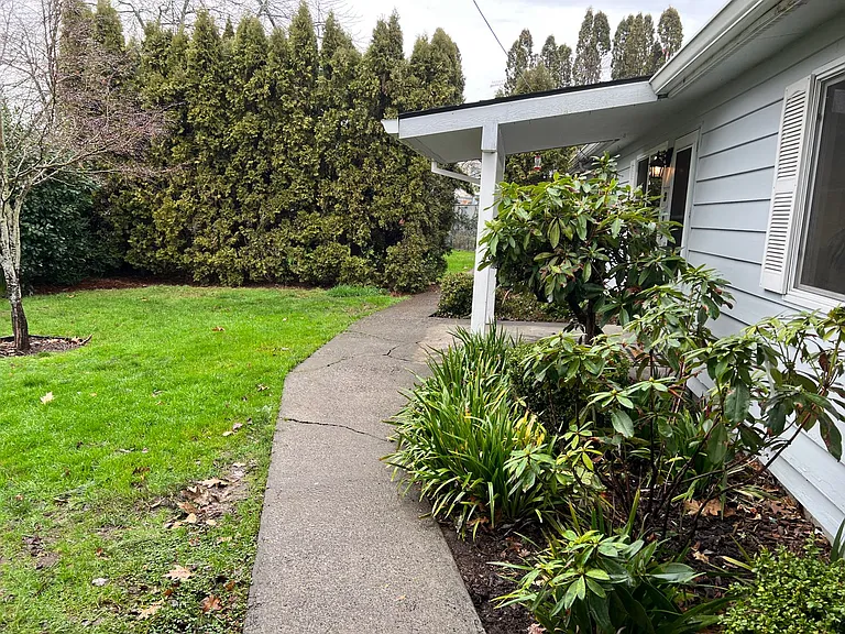 8495 SE Otty Rd — Photo 2