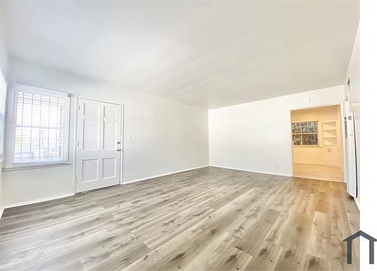 2nd image of 2111 W Florence Ave APT 4