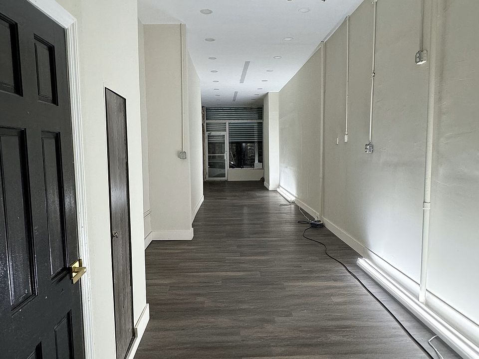 1st image of 173 Wyckoff Ave #1L