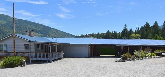 3rd image of 3522 S Bay Dr