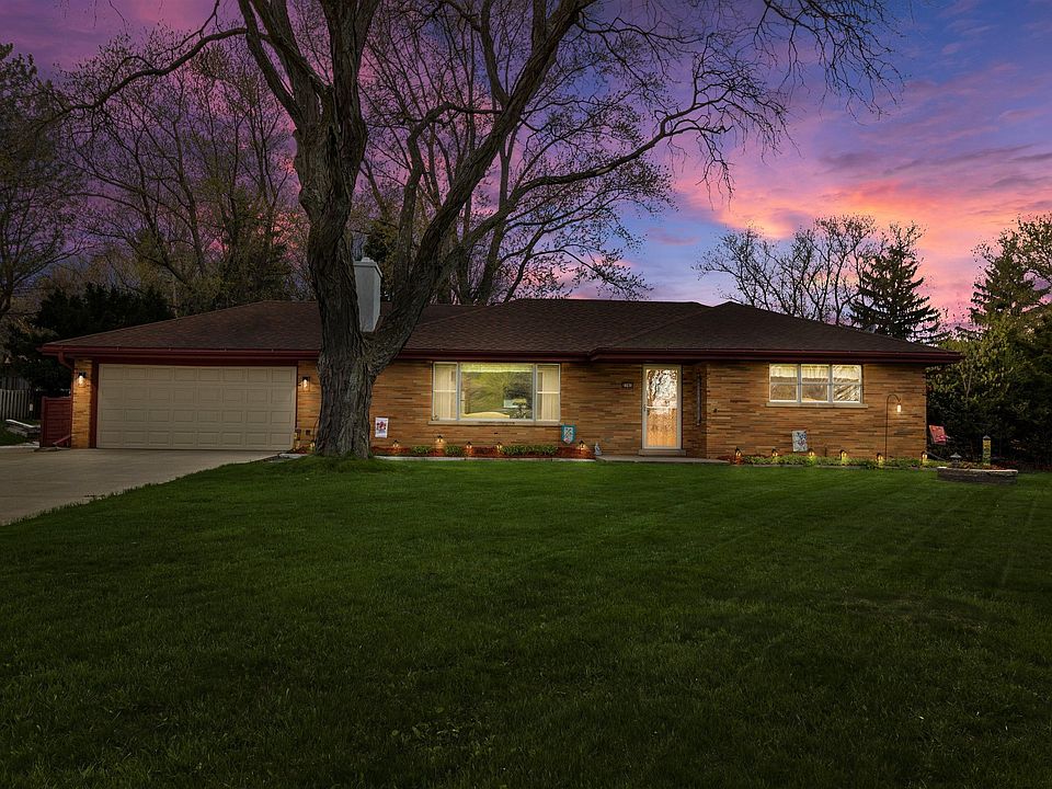 1st image of 2783 S Seymour Pl