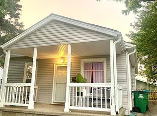2112 W 47th Ter, Westwood, KS 66205
