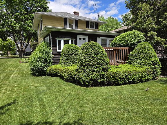 3rd image of 1122 Racine STREET