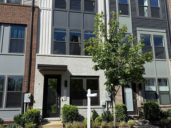 2nd image of 2505 Nicholson St