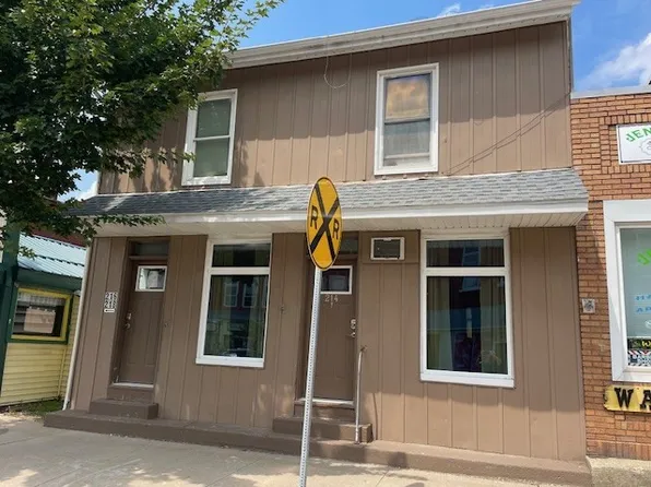 214-216-218 Main St, Girard, PA 16417