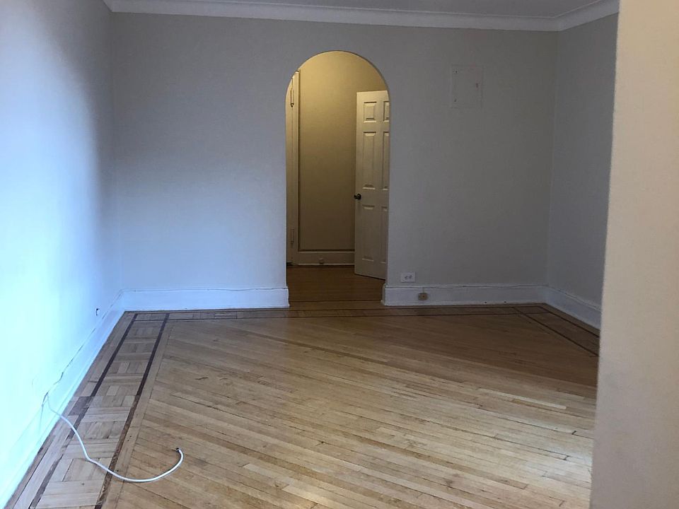 1st image of 1 Broad Pkwy APT 4E
