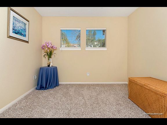 5th image of 2429 S Summit Circle Gln