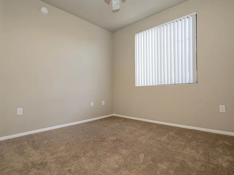 2a2/2b2 Renovated 959 SQFT 2 Bed 2 Bath