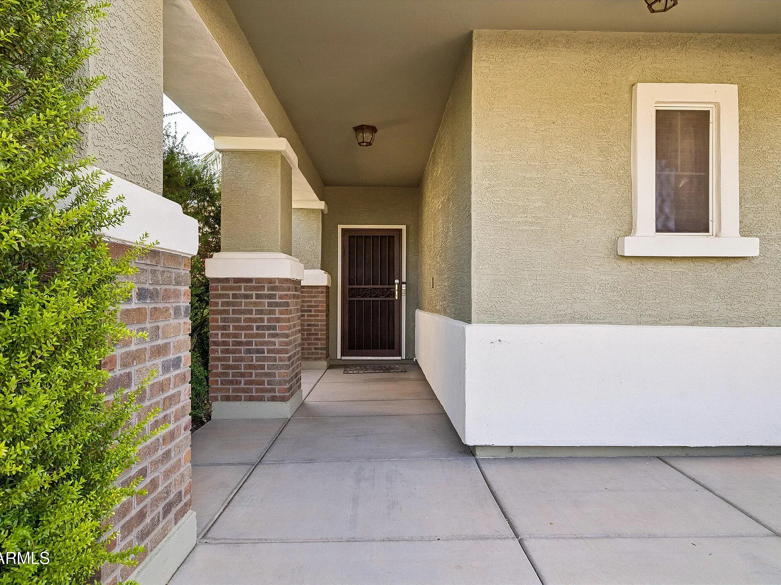 4 bed, 2.5 bath, 1733 sqft, $2,100 — Photo 4