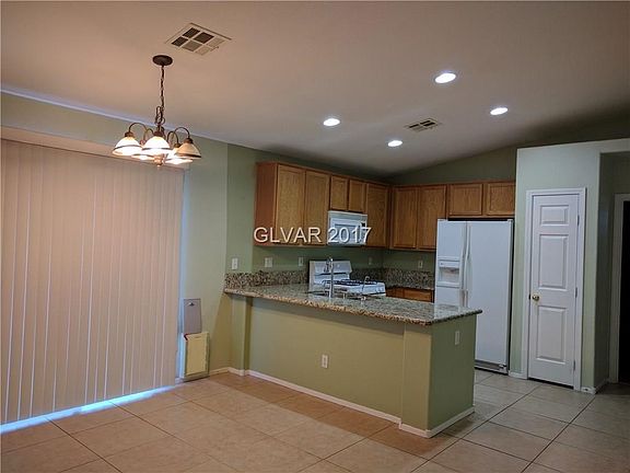 2nd image of 5940 Crestmont Dr