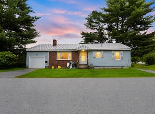 24 Cottage St, Fairfield, ME 04937