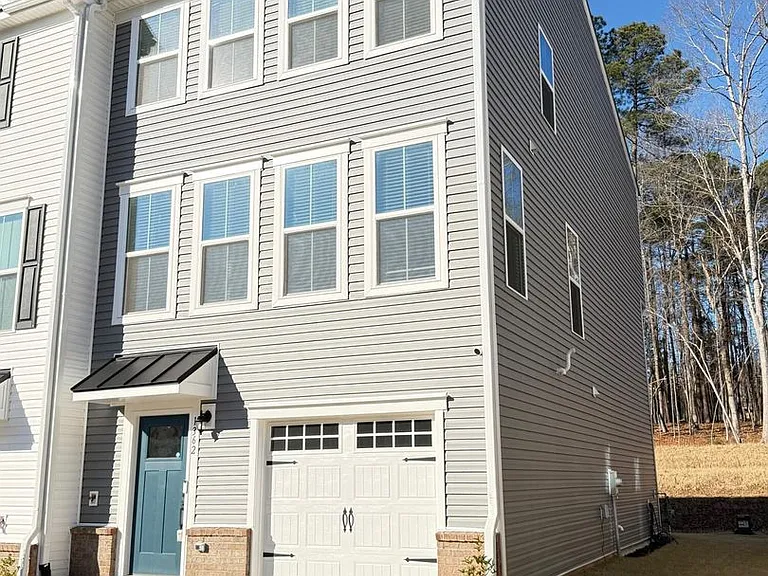 1362 Chowan Ave — Photo 1