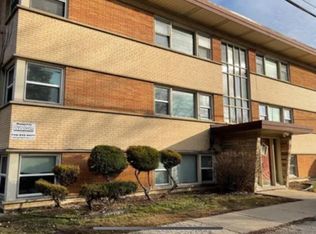 3558 147th St APT 3N, Midlothian, IL 60445