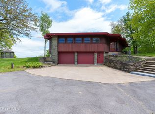 6563 Mariaville Rd, Schenectady, NY 12306