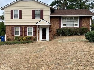 5230 Hidden Valley Pl, Fayetteville, NC 28311