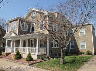 69 Clark St APT 1R, New Haven, CT 06511