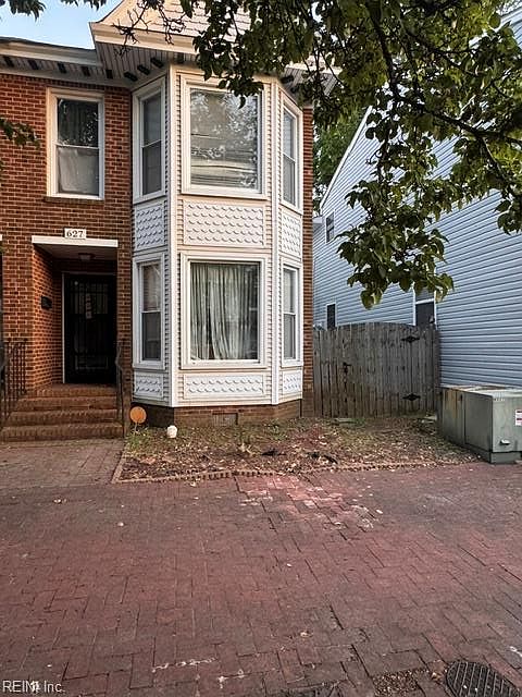 1st image of 627 South St