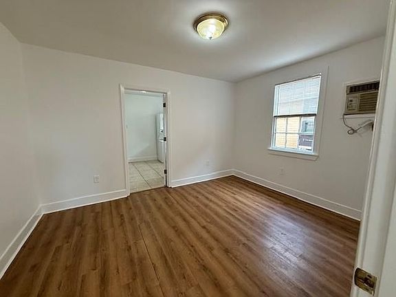 2nd image of 7437 Prytania St Unit A
