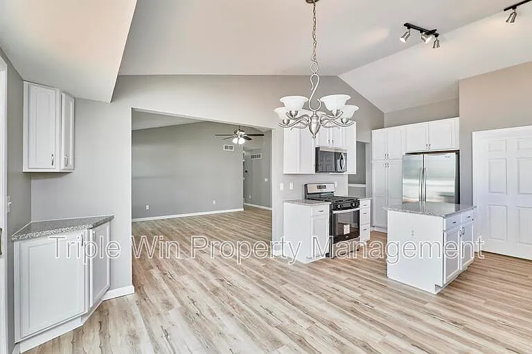 4927 Triple Tree Ct — Photo 21