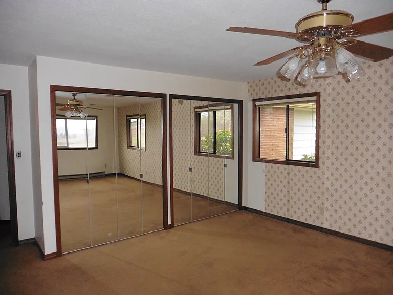 12935 SW Spring Hill Rd — Photo 17