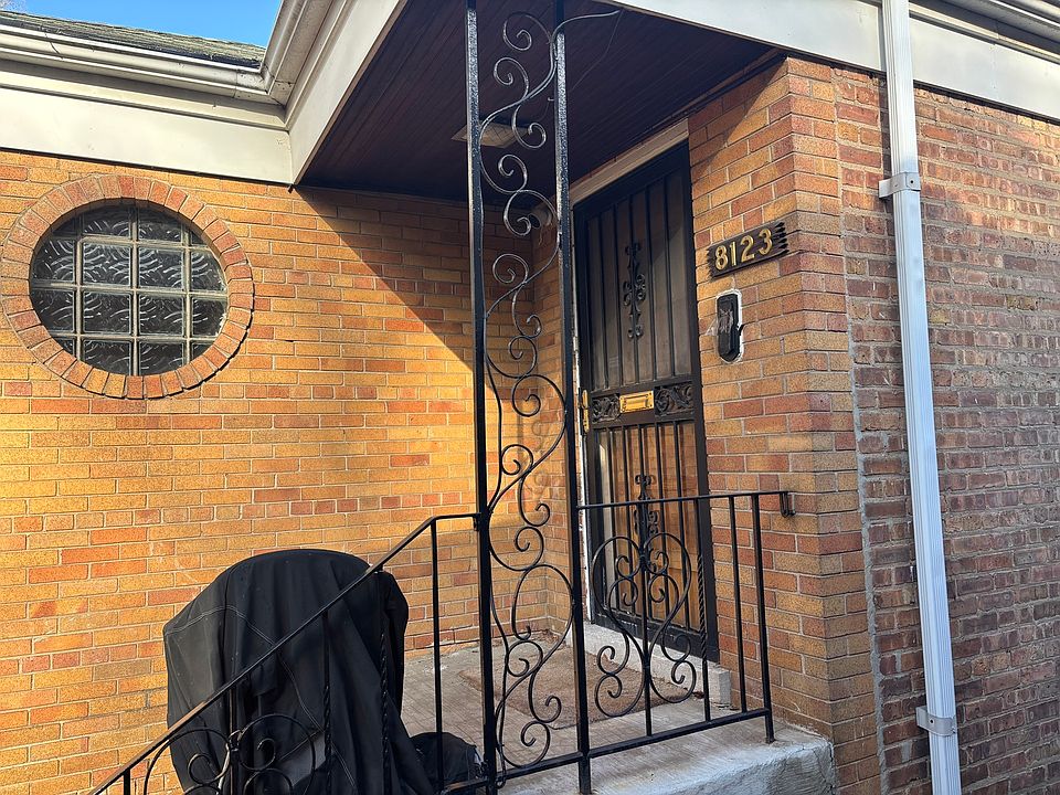2nd image of 8123 S Kingston Ave