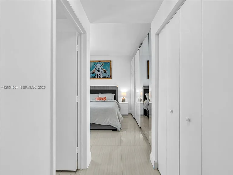 90 SW 3rd St #2013 — Photo 20