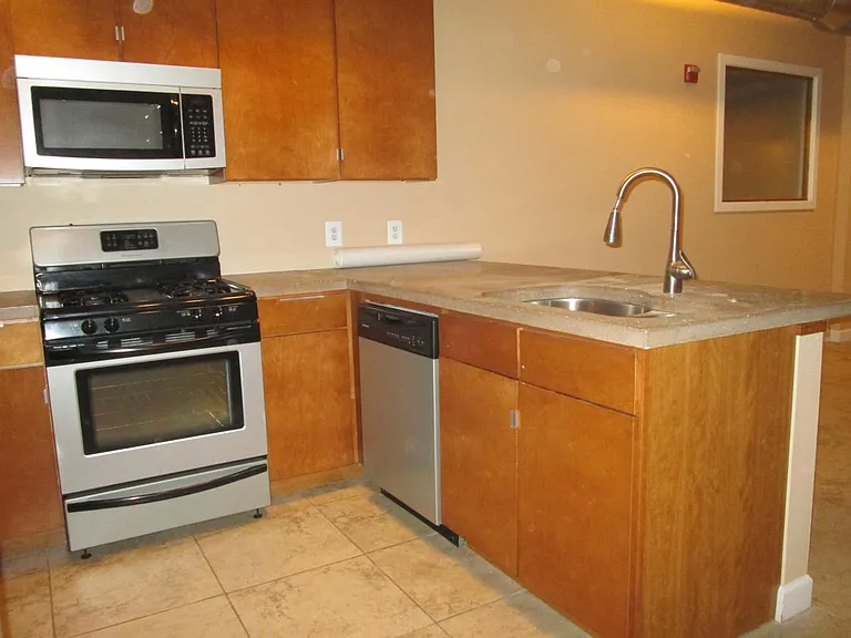 1211 S Charles St #4 — Photo 3