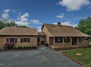 1748 Owego Tpke, Honesdale, PA 18431