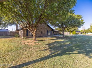 6712 Santa Fe Dr, Lubbock, TX 79407