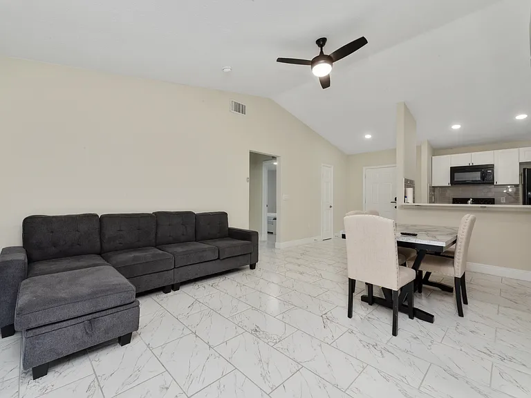 1246 Westwinds Dr — Photo 11