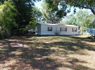 105 Fisherman Rd, Satsuma, FL 32189