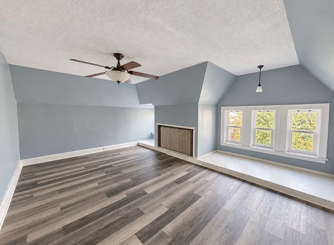 2 bed, $1,250 — Photo 2