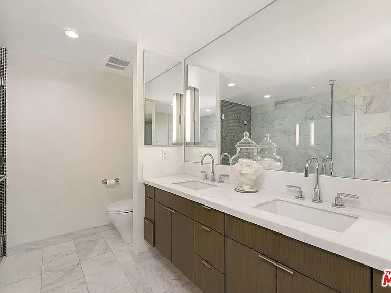 1705 Ocean Ave #107 — Photo 22
