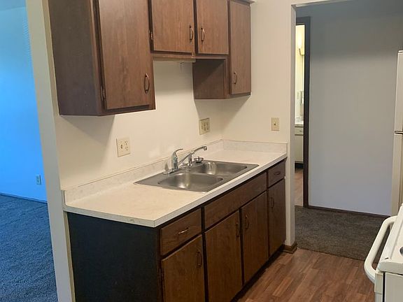 5th image of 29 Alexander Ave #209
