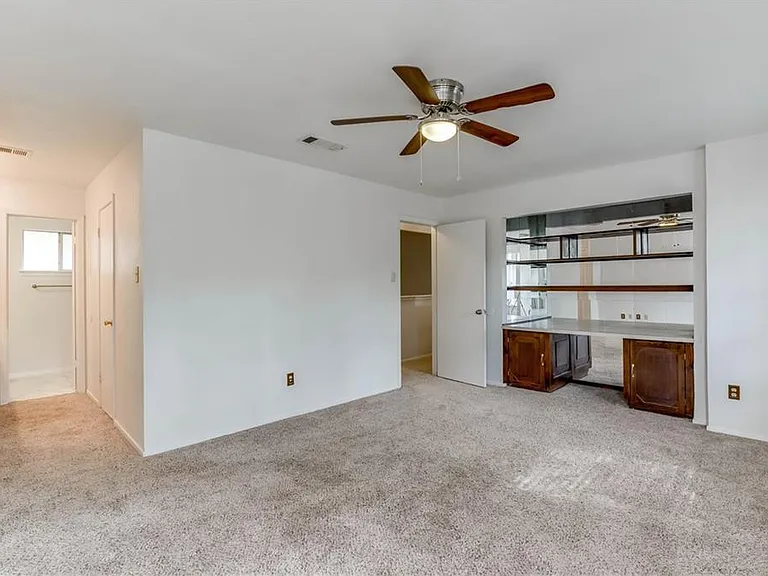 4200 Everest Ln — Photo 25
