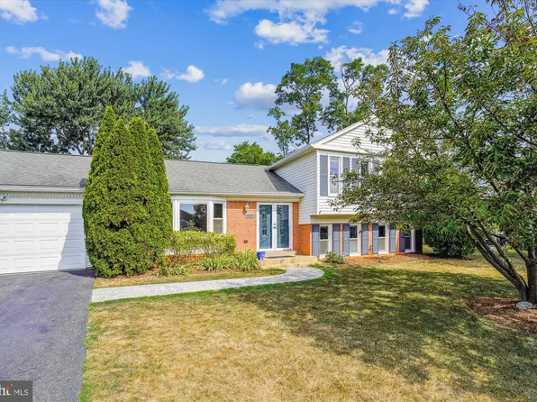 7930 Lake Pleasant Dr, Springfield, VA 22153