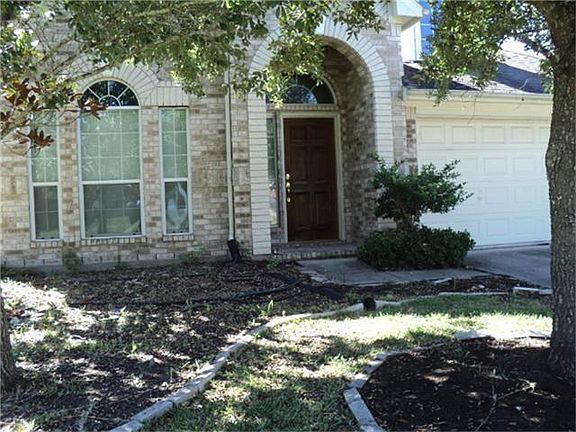 3rd image of 4903 Falls Cir