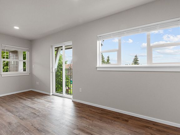 3rd image of 3714 Yakima Ave #101